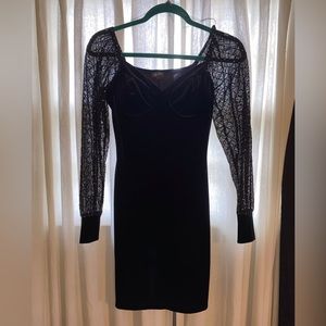 Lilly Rose Vevlet Dress